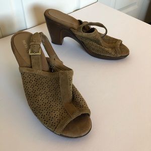 Merona Brown Suede 3.5 Inch Heels Size 9